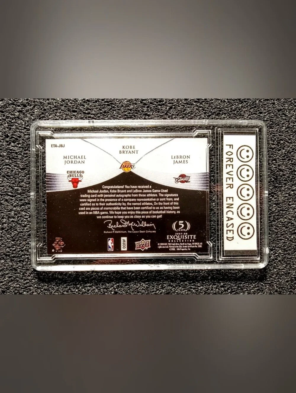 Michael Jordan, Kobe Bryant, Lebron James 3x Autograph Cracked Ice Basketball